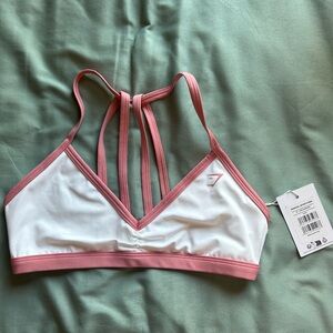 NWT GYMSHARK PINK/WHITE MINIMAL SPORTS BRA SIZE MEDIUM